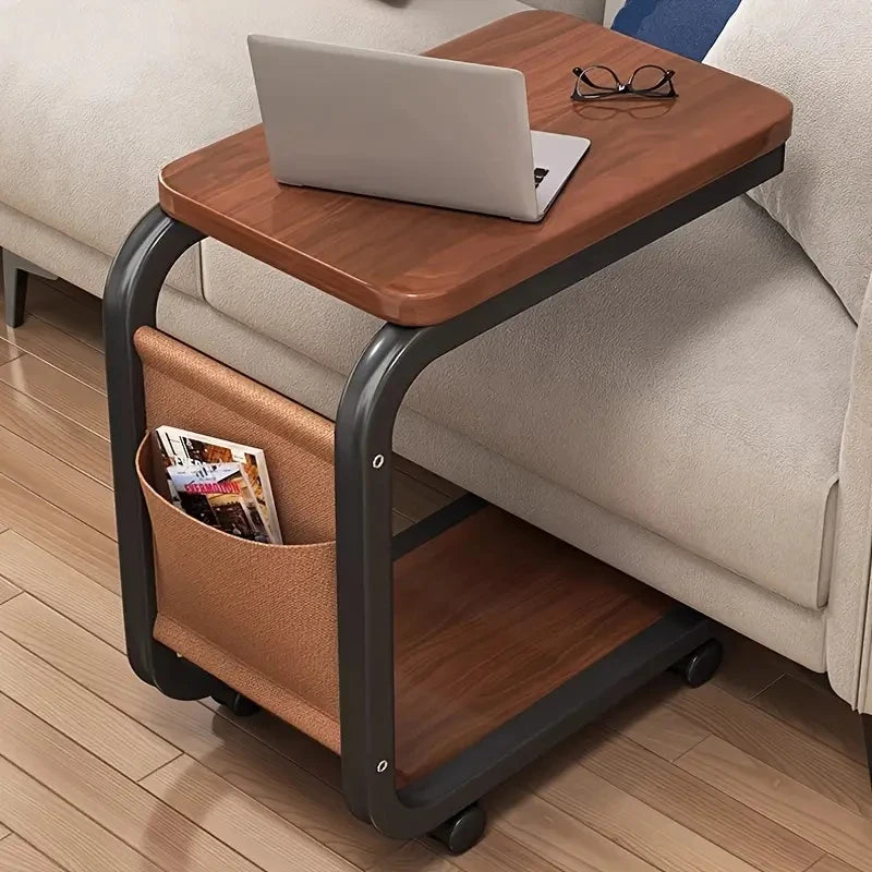 Mesa Lateral C-Shaped com Rodízios 360° – Acabamento em Cortiça e Design Portátil