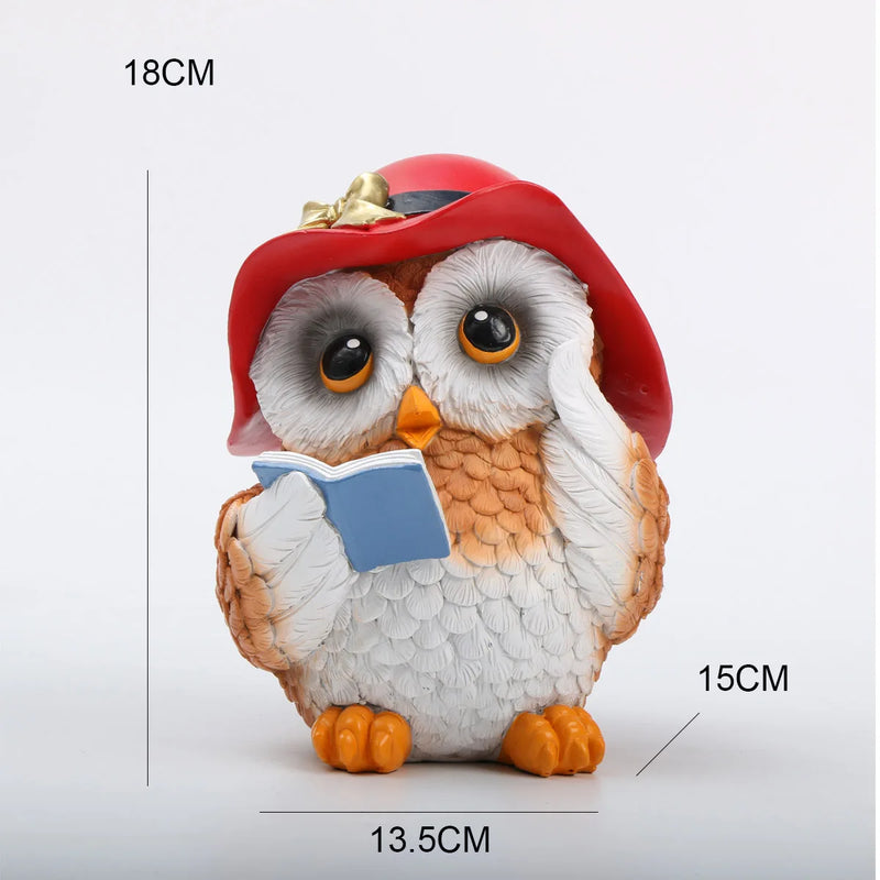 Estatueta Decorativa Coruja Leitora com Chapéu Vermelho